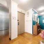 Apartment Riverside 2bd By Vltava & Theater