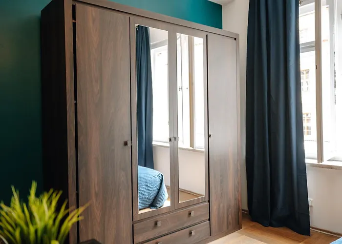 Riverside 2bd By Vltava & Theater דירה *