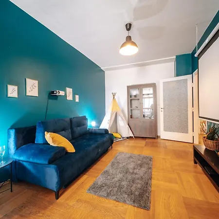 Riverside 2bd By Vltava & Theater Praga