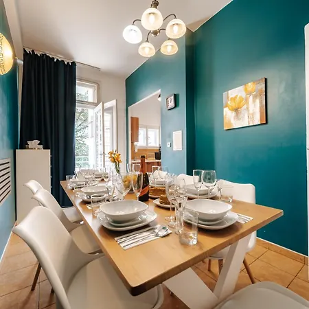 Riverside 2bd By Vltava & Theater Appartamento Praga